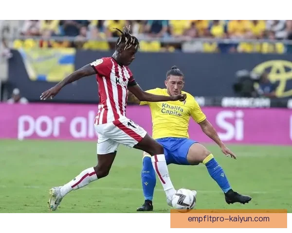 西甲保级战进入关键阶段，球队抢分形势严峻