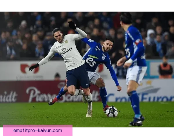 足球劲旅近期交锋表现稳健，竞争力持续提升